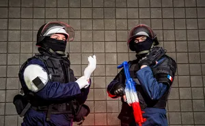 Caption: Rook From Rainbow Six Siege In Action Wallpaper