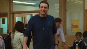 Caption: Smiling Jason Segel Portrait Wallpaper