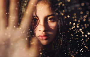 Caption: Stunning Brown Eyed Girl Wallpaper