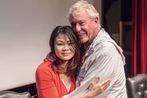 Caption: Tom Berenger In A Classic Pose Wallpaper