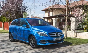Captivating Beauty Of The Mercedes Benz B-class Wallpaper