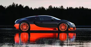 Captivating Bugatti Veyron Showcasing Speed And Luxury Wallpaper