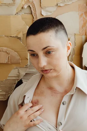 Captivating Fighter: A Moment Of Defiance Wallpaper