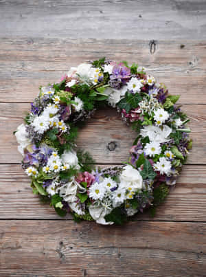 Captivating Floral Wreath Wallpaper