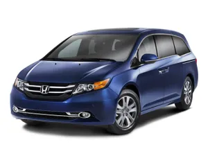 Captivating Honda Odyssey On A Scenic Road Wallpaper
