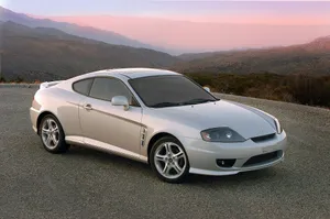 Captivating Hyundai Tiburon In Action Wallpaper