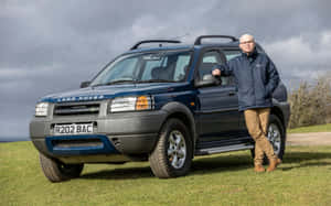 Captivating Land Rover Freelander Off-road Adventure Wallpaper