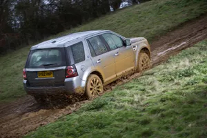 Captivating Land Rover Freelander On A Breathtaking Adventure Wallpaper
