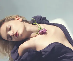 Captivating Lily Donaldson In Stylish Couture Wallpaper