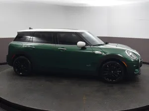 Captivating Mini Cooper S Clubman All4 On The Road Wallpaper