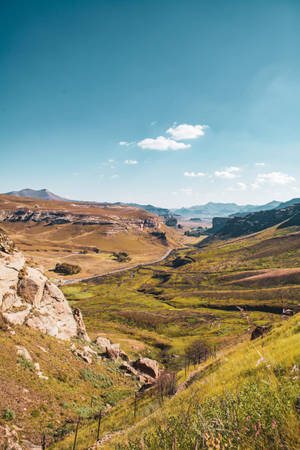 Captivating Mountain View On High Resolution Iphone Display Wallpaper