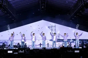 Captivating Performance By Bts At Live Concert Wallpaper