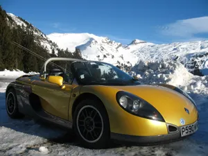 Captivating Renault Sport Spider In Action Wallpaper