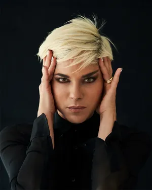 Captivating Selma Blair Portrait Wallpaper