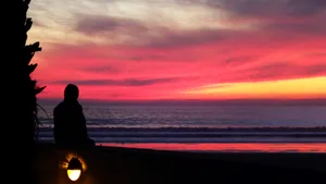 Captivating Sunset Silhouette Wallpaper