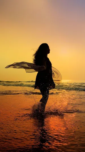 Captivating Sunset Silhouette Wallpaper