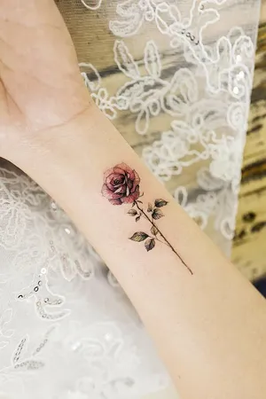 Captivating Vintage Rose Wallpaper Wallpaper