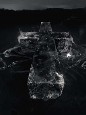 Capture Professional Looking Photos With Cross Iphone Wallpaper