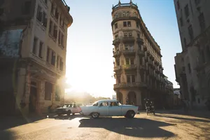 Car Passing Through In Cuban Street Wallpaper