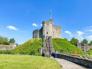 Cardiff Castle Desktop Wallpaper