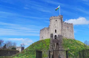 Cardiff Castle Structure Wallpaper
