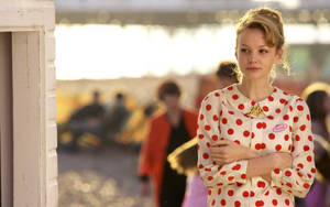 Carey Mulligan In Polka Dots Wallpaper