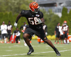 Carl Lawson Running Wallpaper