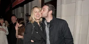 Carol Mc Giffin Cheek Kiss Wallpaper