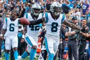 Carolina Panthers Celebrationon Field Wallpaper