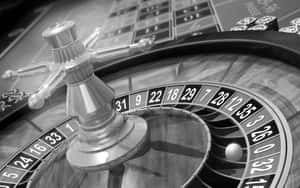 Casino Roulette Wheeland Chips Wallpaper