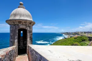 Castillo San Felipe Del Morro Sentry Path Wallpaper