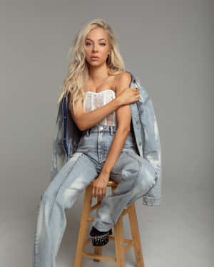 Casual Denim Fashion Portrait Wallpaper