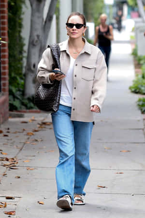 Casual Stroll Fashion Katharine Mc Phee.jpg Wallpaper