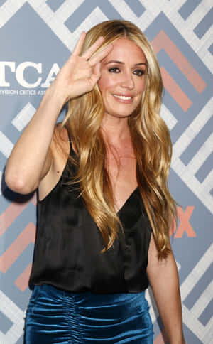 Cat Deeley Peace Signat Event Wallpaper