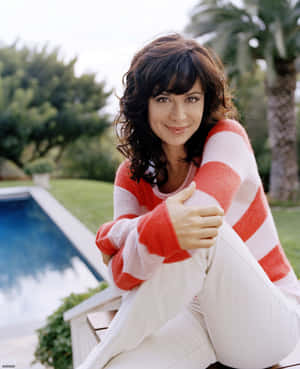 Catherine Bell Smiling Outdoors Wallpaper