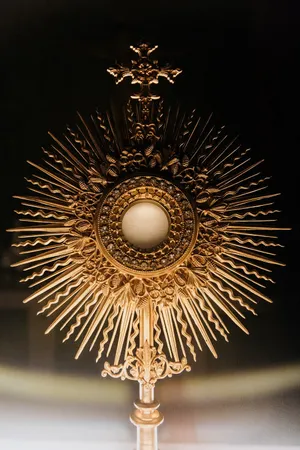 Catholic Phone Eucharist Adoration Photography Wallpaper