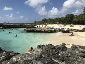 Cayman Island Smith Barcadere Wallpaper