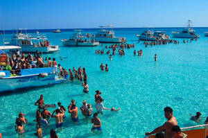 Cayman Island Tourist Destination Wallpaper