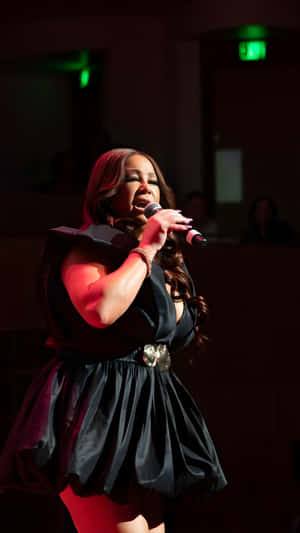 Cece Peniston Live Performance Wallpaper