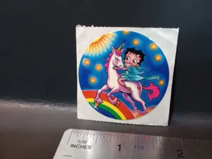 Celebrate Your Individuality With This Bright And Whimsical Lisa Frank Unicorn Wallpapers. Wallpaper