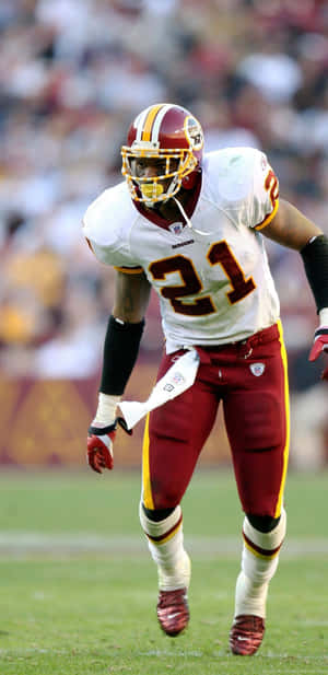 Celebrating A Touchdown - Nfl Star Sean Taylor Wallpaper