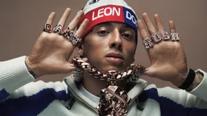 Central Cee Jewelry Style Wallpaper