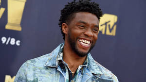 Chadwick Boseman Music Television Show Wallpaper