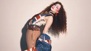 Chappell Roan Fashion Style Wallpaper