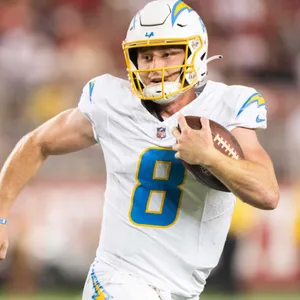 Chargers Quarterback Action Shot Wallpaper