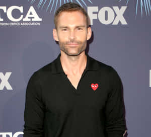 Charismatic Seann William Scott In A Candid Photoshoot Wallpaper