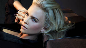 Charlize Theron Beautiful Actress Hd Wallpaper