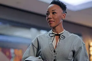 Charmaine Bingwa Professional Portrait Wallpaper