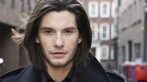 Charming Close-up Of Actor Ben Barnes Wallpaper