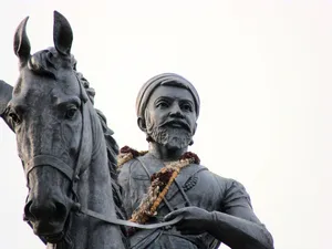 Chhatrapati Shivaji Maharaj Riding Horse Statue Wallpaper